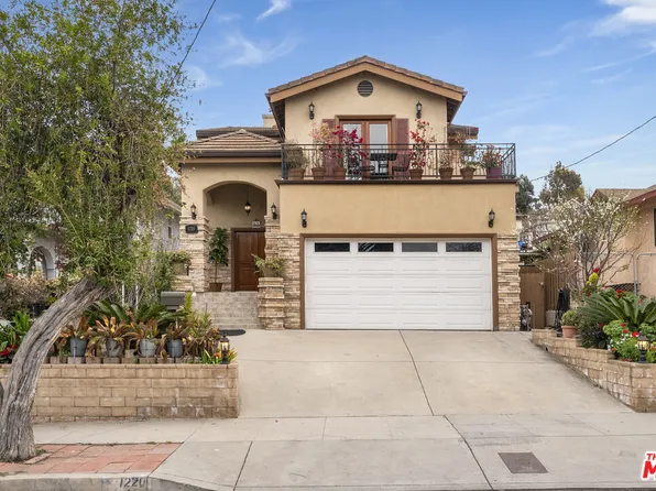 1220 N Sanborn Ave, Los Angeles, CA 90029