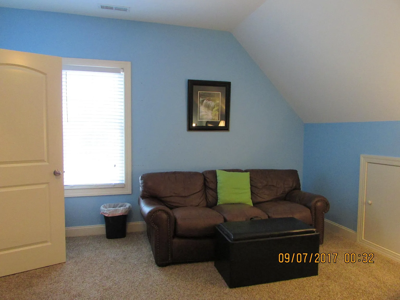 1 bed, 255 sqft, $900 — Photo 2