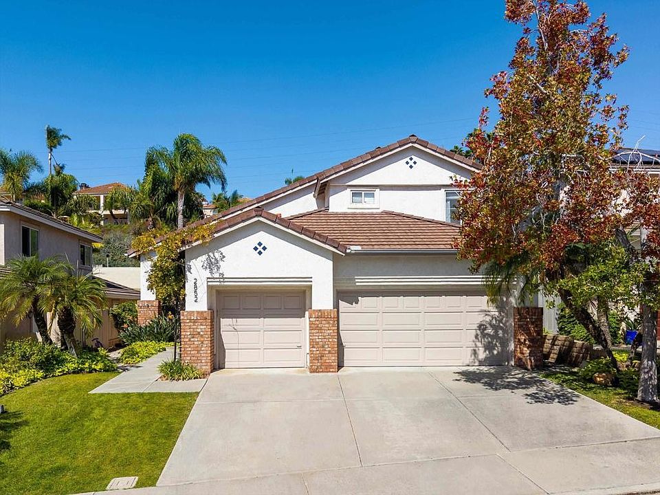 1st image of 2852 Avenida Valera