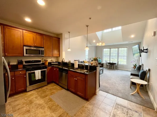 6416 Brookhaven Ct #6416, Riverdale Boro, NJ 07457