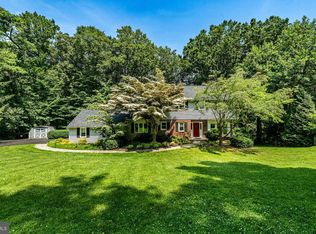 152 Saint Johns Dr, Glen Mills, PA 19342