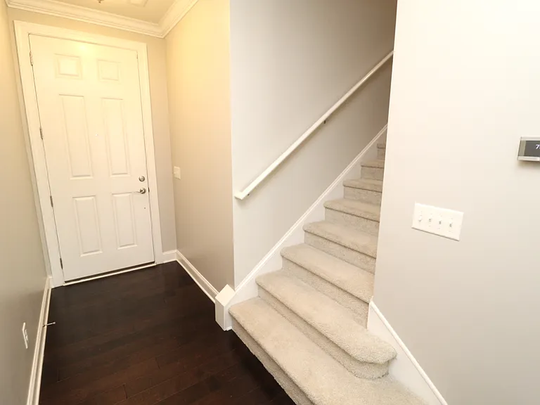 410 Boscawen Ln — Photo 2