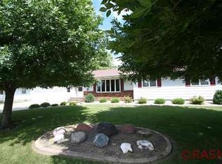 19 Mill Ave, Minnesota Lake, MN 56068