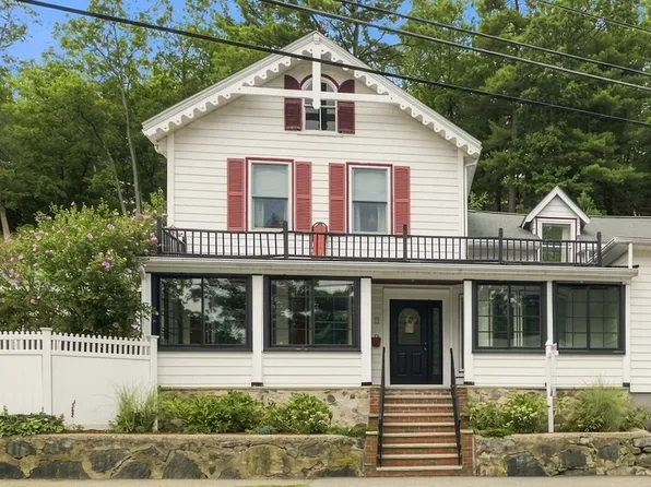 78 Oak St, Wakefield, MA 01880