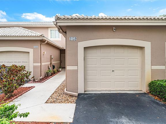 3rd image of 2159 Madeira Dr