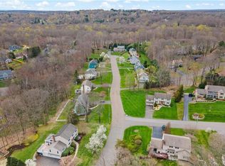 99 Meadowview Dr, Trumbull, CT 06611