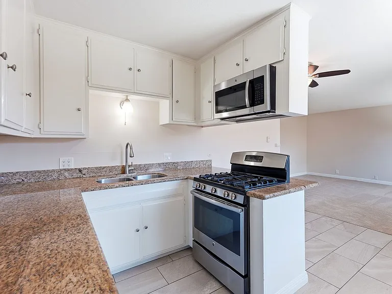 247 Avenida Rosa — Photo 6