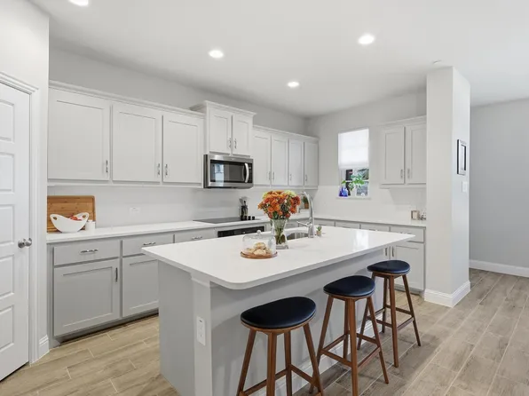 6092 Bursey Rd, Watauga, TX 76148