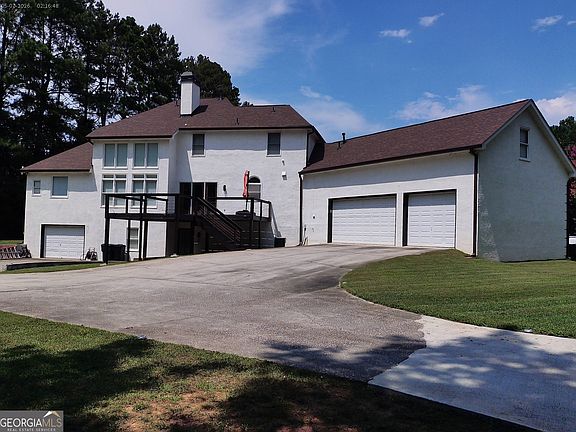 3rd image of 130 Victoria Pl