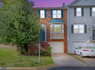 310 Crossing Rd, Fredericksburg, VA 22406