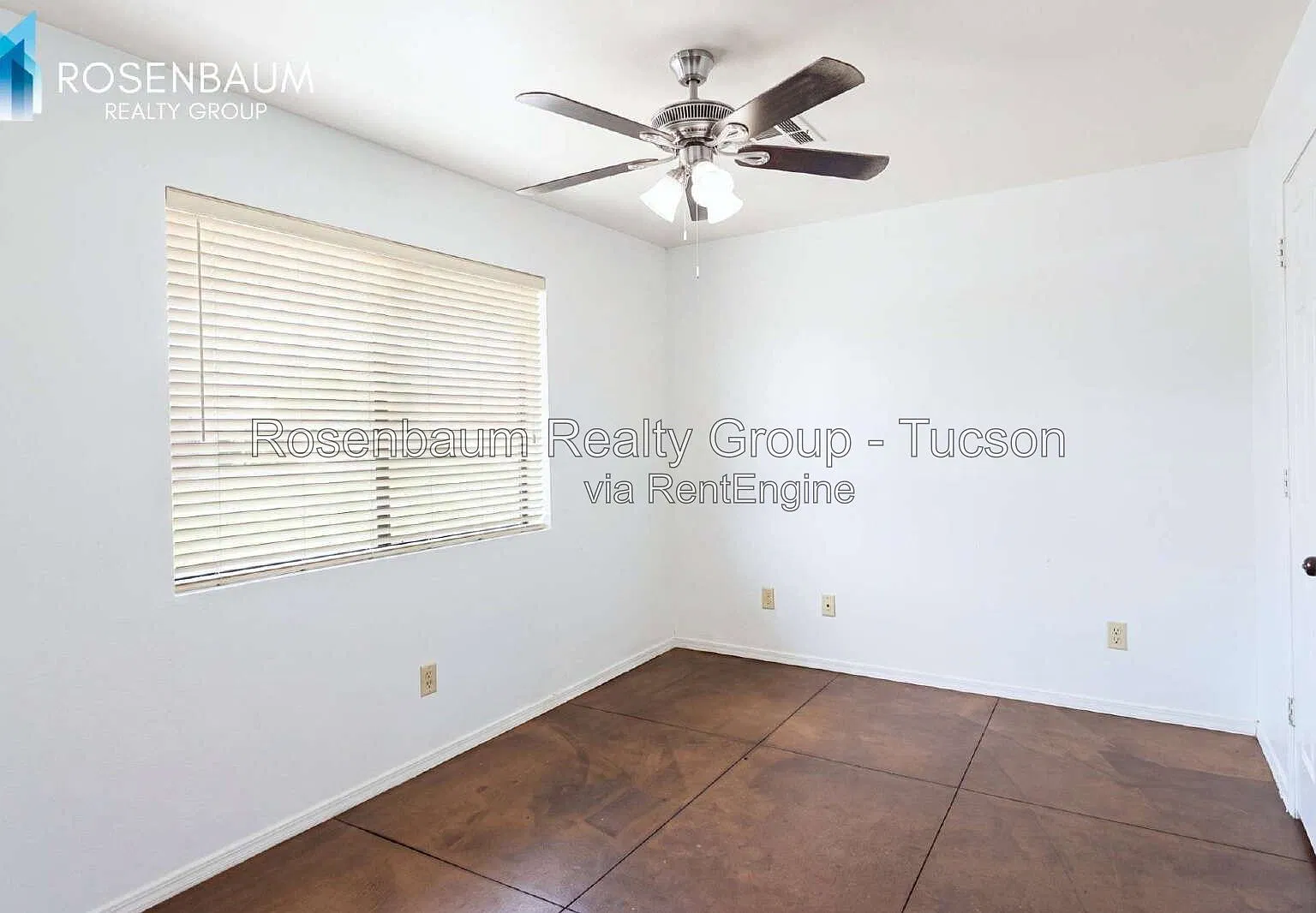 3 bed, 2.0 bath, 1099 sqft, $1,425 — Photo 2