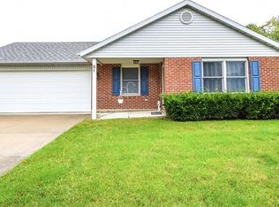 21 Urban Ln, Brookville, OH 45309