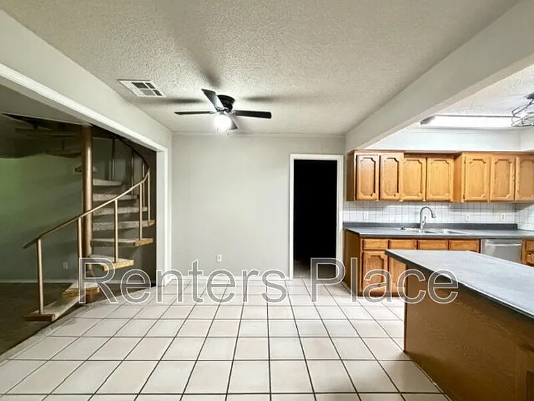 14148 S Poplar Pl — Photo 6