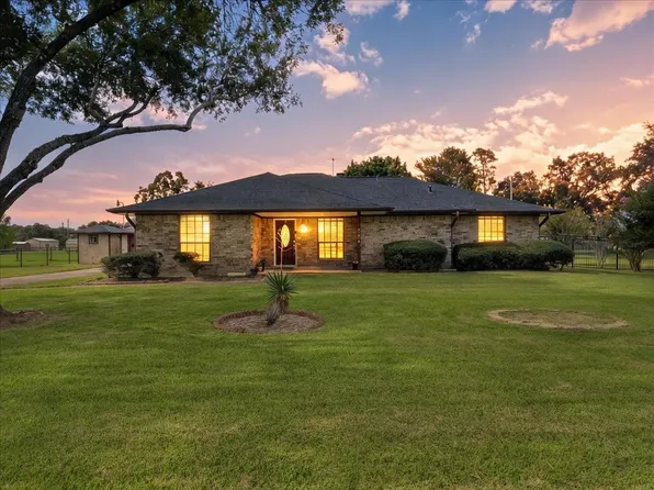13816 Carolyn St, Santa Fe, TX 77517