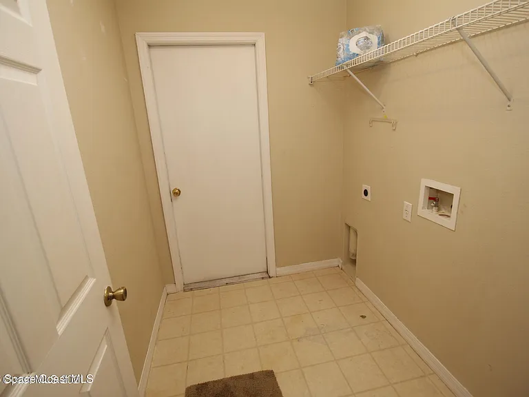 1266 Buffing Cir SE — Photo 15