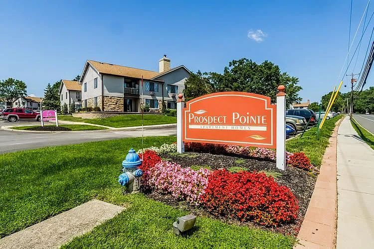 Prospect Pointe — Photo 20