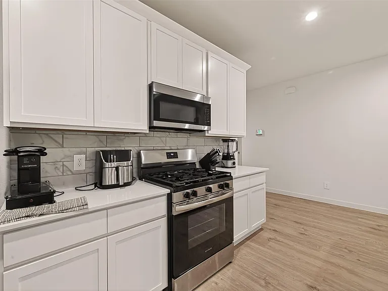 30518 White Cliff Ct — Photo 14