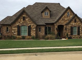 124 Circle Club Ln, Longview, TX 75602