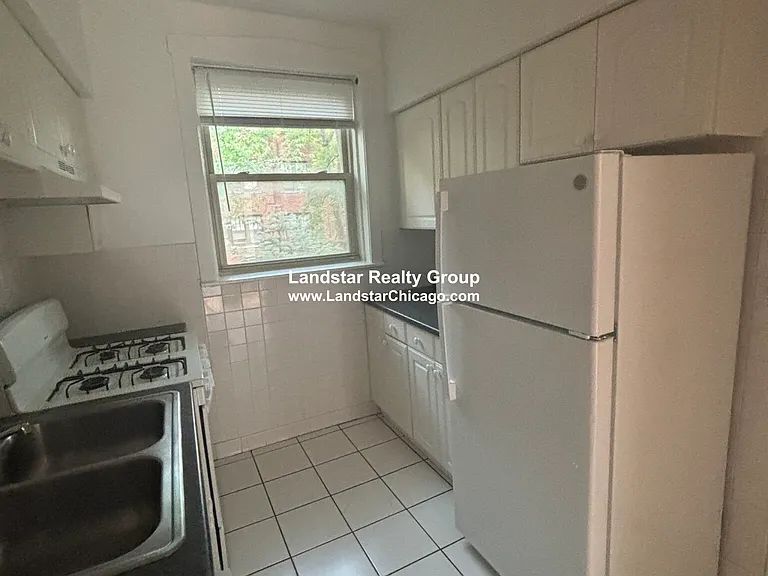 828 Reba Pl #1S — Photo 7