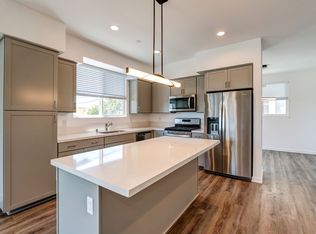 1276 E Santa Clara St, Ventura, CA 93001