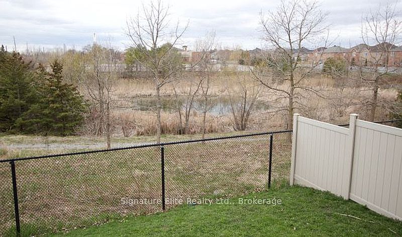 Ajax House for rent - 4 Bedrooms — photo 27