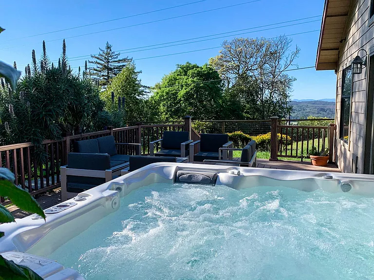 6564 Sonoma Mountain Rd — Photo 18