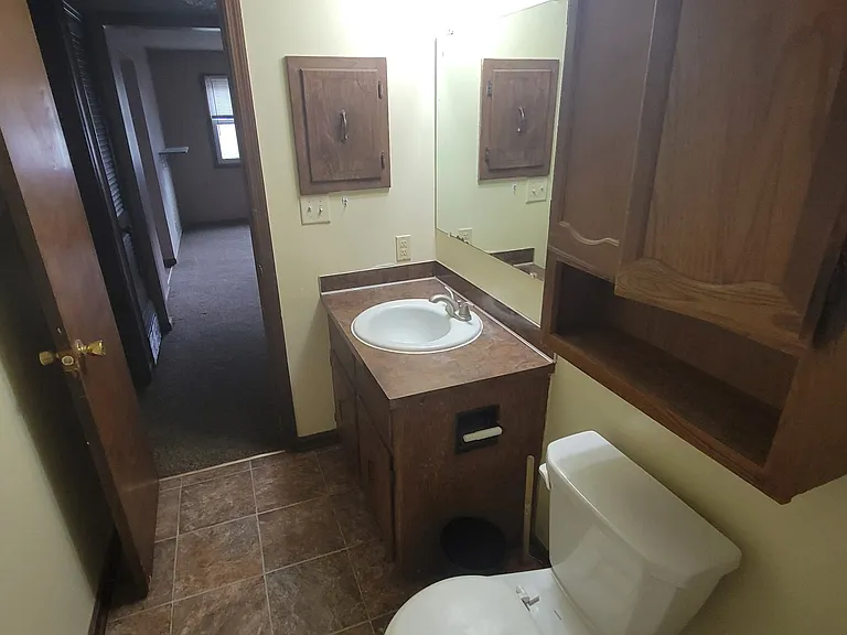 1133 B St #4 — Photo 9