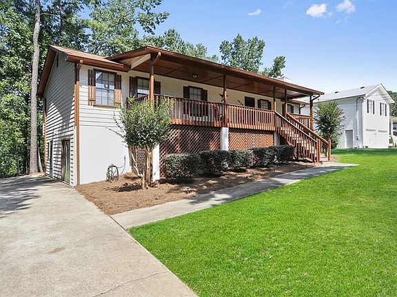 3rd image of 3677 Winding Trail Dr