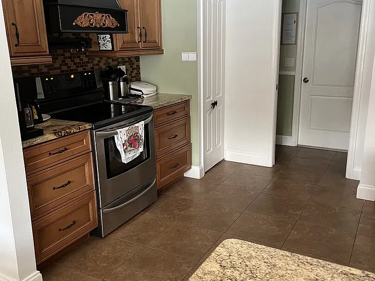 Barbera Ln — Photo 12