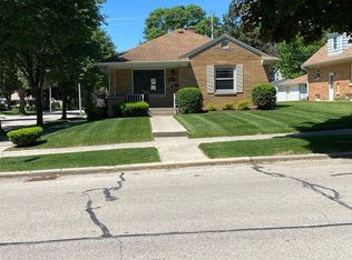 2801 N 89th St, Milwaukee, WI 53222