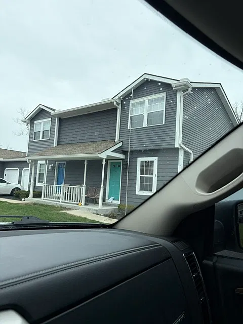 3 bed, 1.5 bath, 1261 sqft, $1,800 — Photo 1