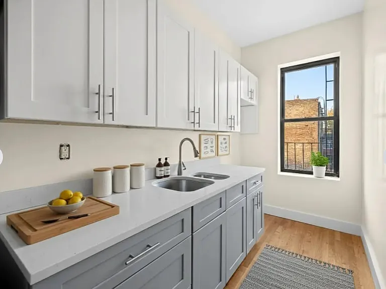 3225 Fulton St #3R — Photo 2