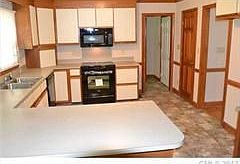 2nd image of 5043 Kentwood Dr