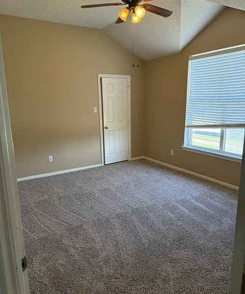 8806 Oakwood Ln — Photo 9