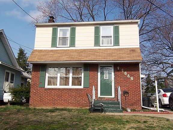 2nd image of 1642 Lexington Ave