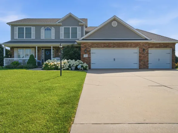 1420 Stephanie Ln, Metamora, IL 61548