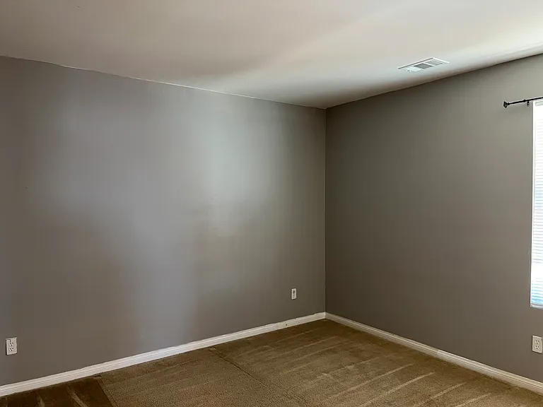 160 Yosemite Ave — Photo 24