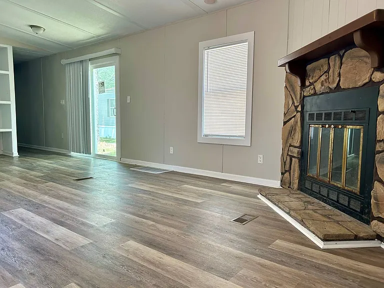 26 White Oak Vlg — Photo 6