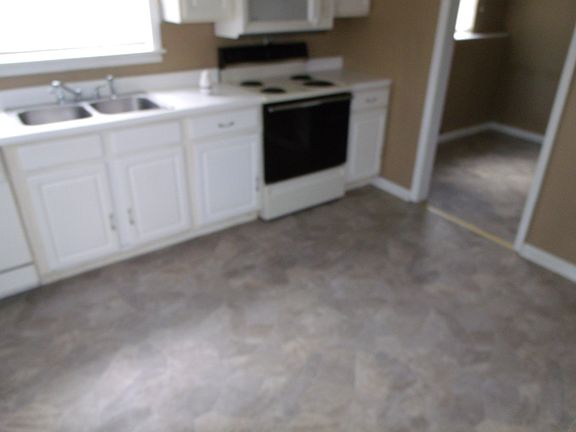 3rd image of 8507 Foust Dr