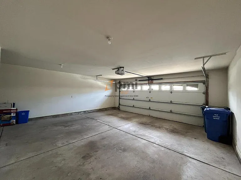 827 Veterans Ln — Photo 19
