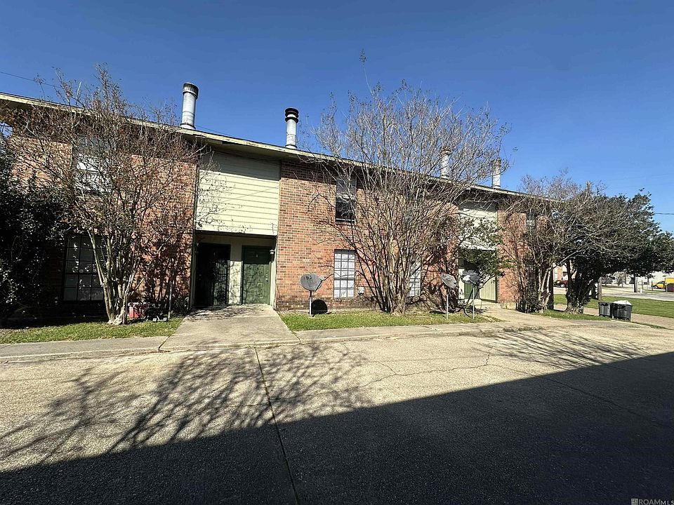 1st image of 1737 Southpointe Dr