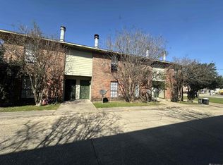 1737 Southpointe Dr, Baton Rouge, LA 70808