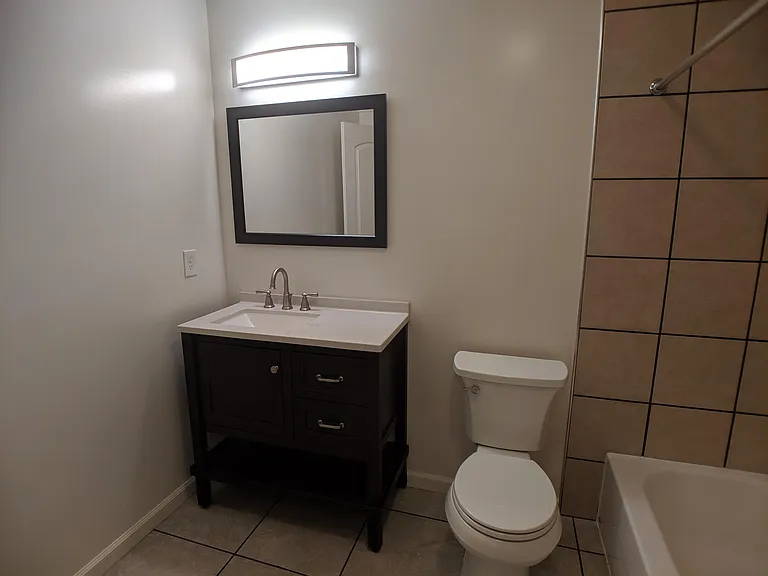 2435 S Dixie Dr — Photo 13