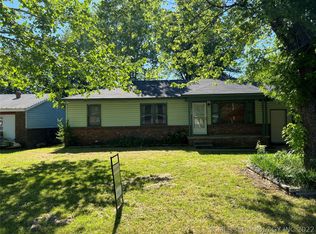 220 N Elgin Ave E, Sperry, OK 74073