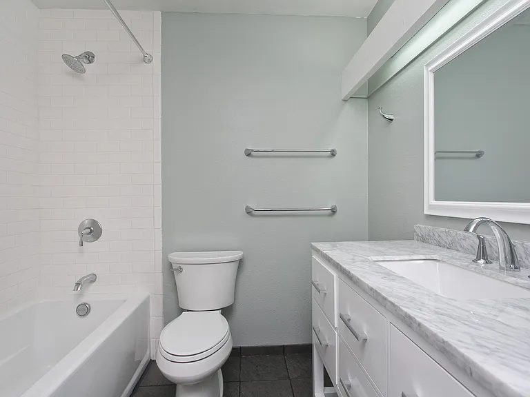 1015 Aoloa Pl #453 — Photo 8