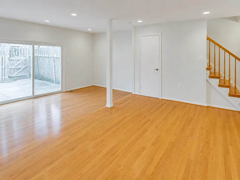2961 Cashel Ln — Photo 11
