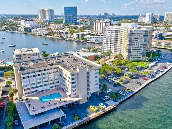 111 Golden Isles Drive #D2, Hallandale Beach, FL 33009