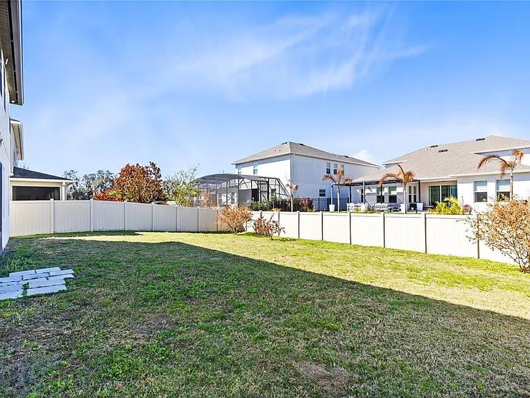 14978 Fells Ln — Photo 35