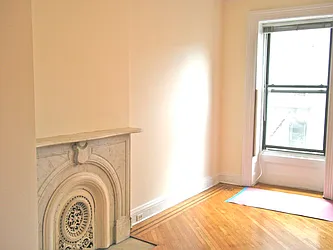 Rented by Rapid Realty Cobble Hill