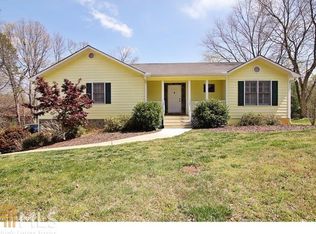 370 Sophomore Ln, Lawrenceville, GA 30044